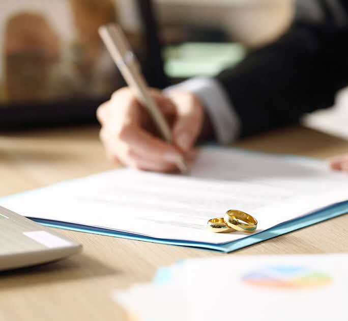 婚前婚後財產怎麼分？解析財產歸屬與傳承策略